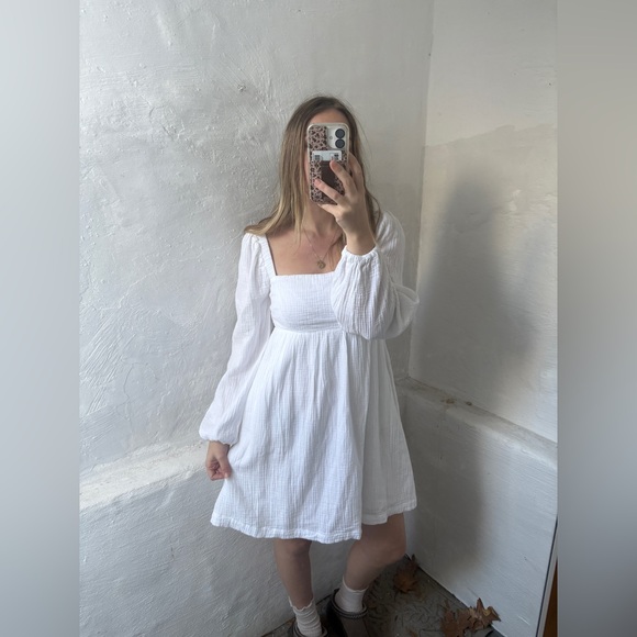 NWT J.crew 100% cotton dress in white Beautiful smocked mini dress - Picture 4 of 16